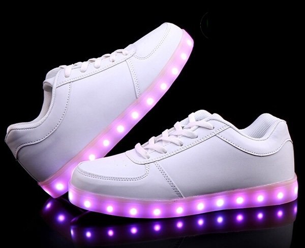 çocuklar için hediyeler LED ayakkabılar