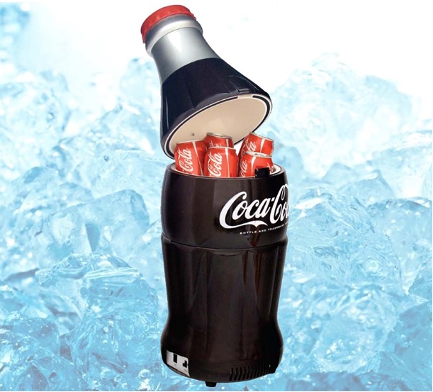 mini fridget coca cola şişesi
