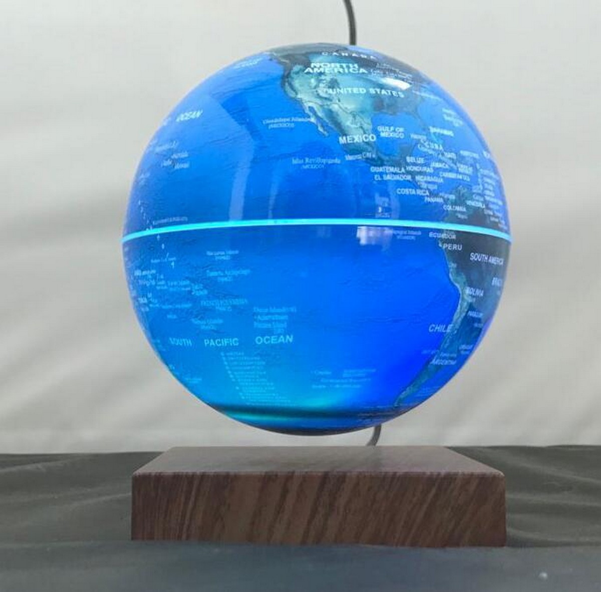 manyetik yüzer küre lambası