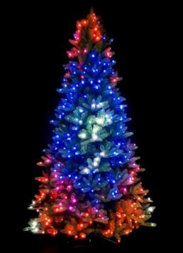 akıllı kontrollü Noel ağacı