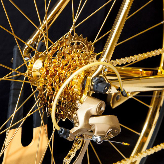 Altın konstrukcia bisiklet